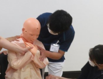 「窒息時の対応」学習会を受講しました　　　　事務所