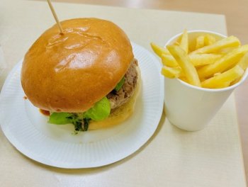 ハンバーガー作り